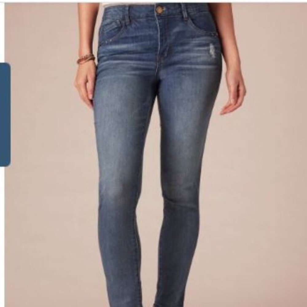 Democracy's “AbTechnology” Elastic Waist Vintage skinny jeans  size 8